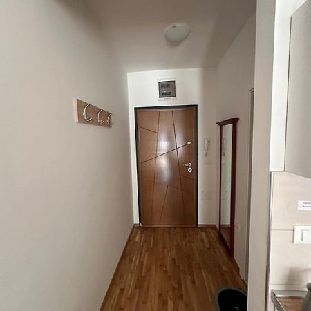 Apartments Nora Ohrid Bagian luar foto
