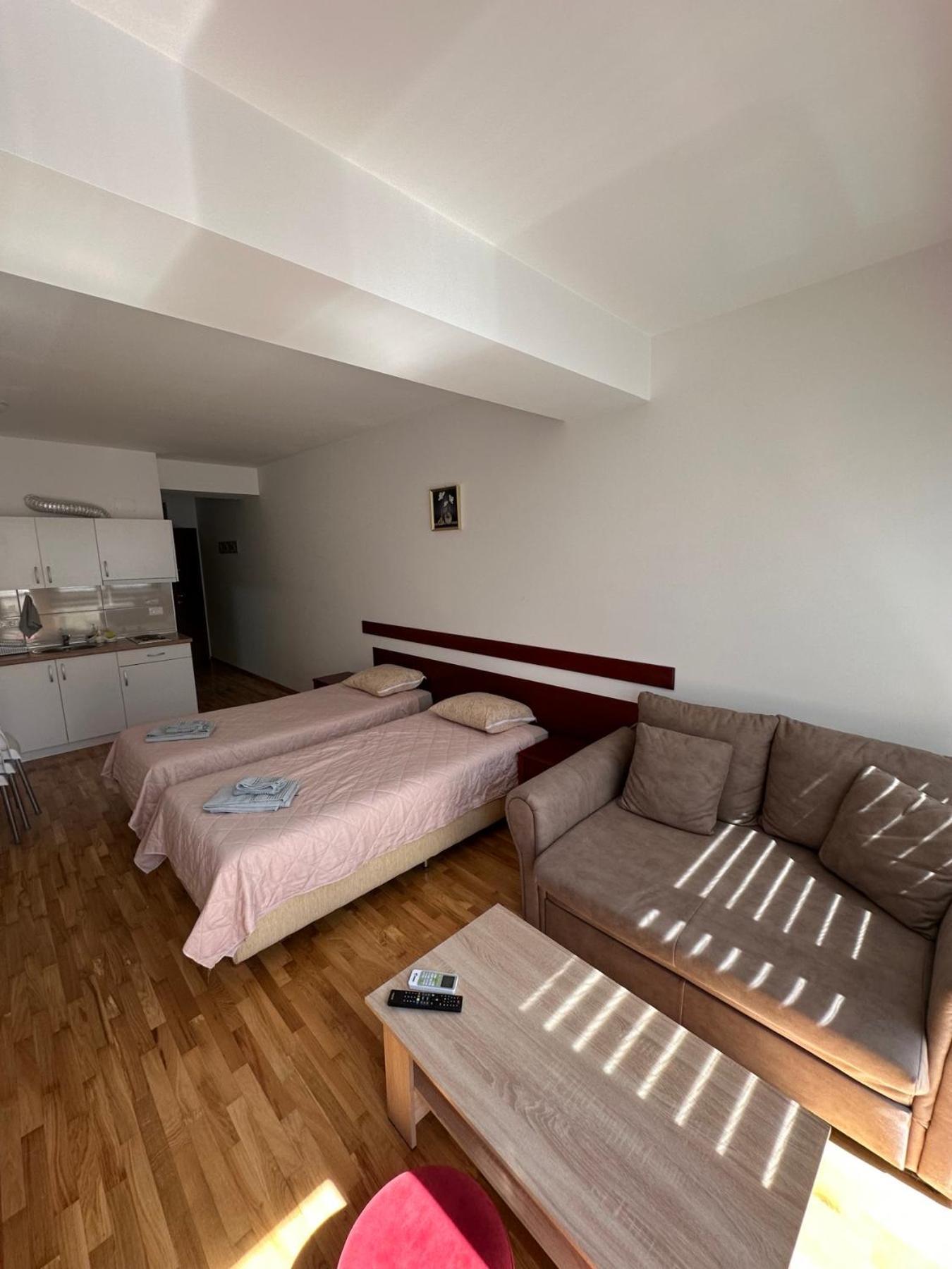 Apartments Nora Ohrid Bagian luar foto