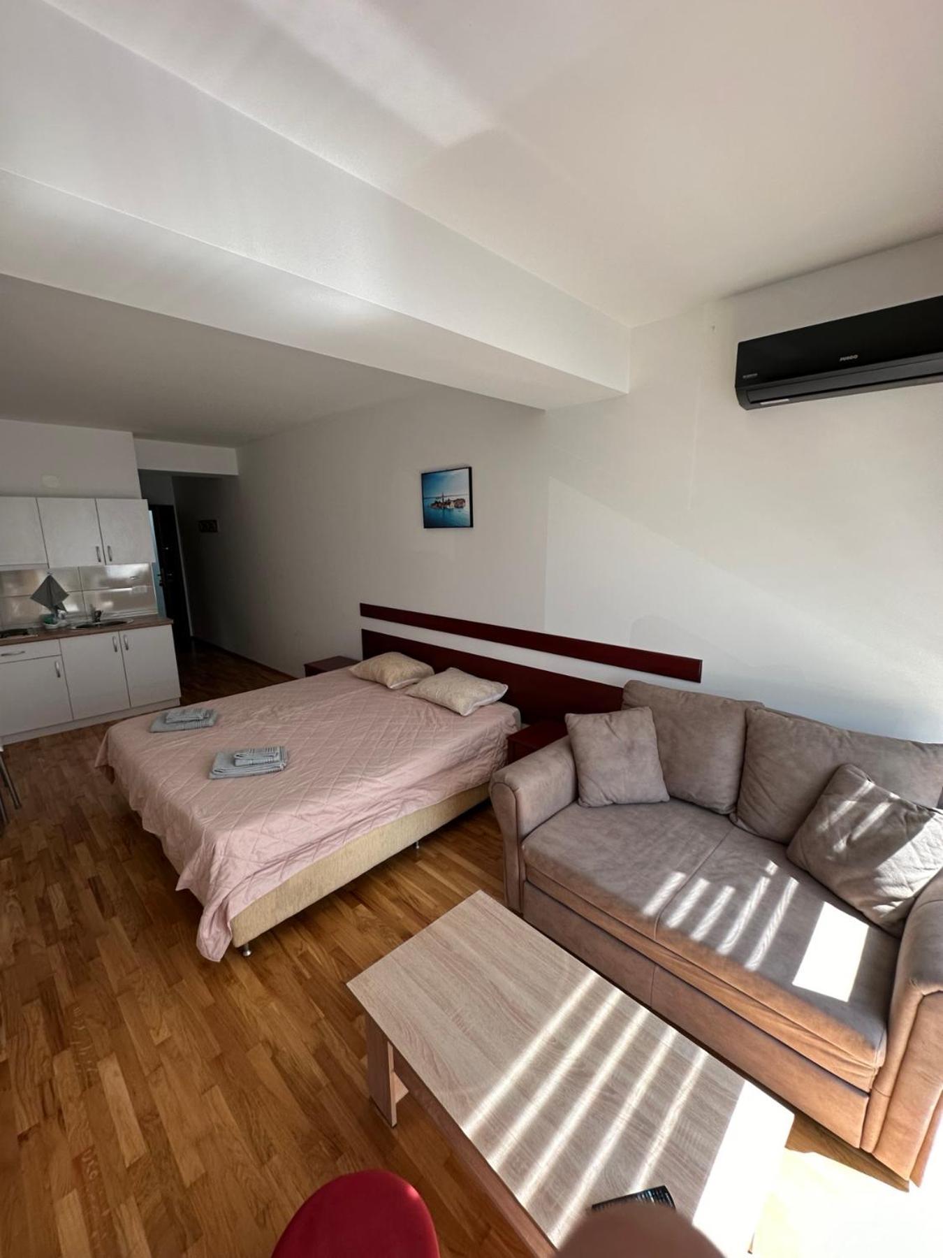 Apartments Nora Ohrid Bagian luar foto